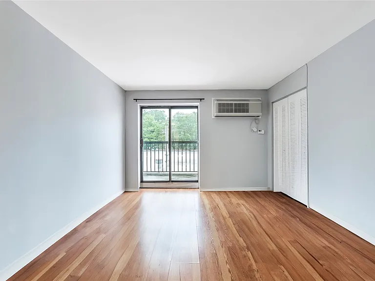 Cresskill Pl — Photo 4