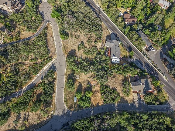 3rd image of 4810 E Badger Hollow Ln S