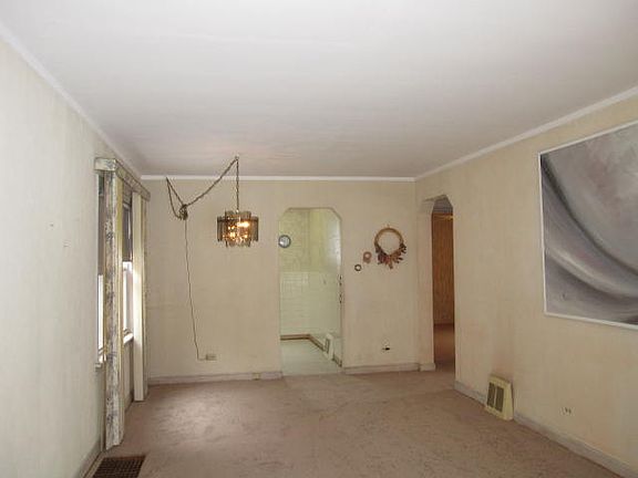 4th image of 14420 Parnell Ave