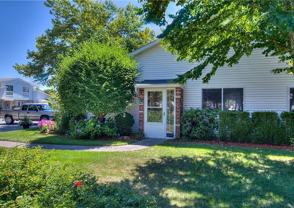1st image of 788 Williamsburg Cir #788