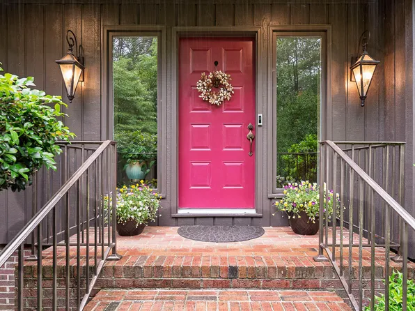 3285 Edinburgh Dr, Sanford, NC 27332