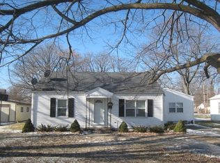 226 S Ridge St, Arcola, IL 61910