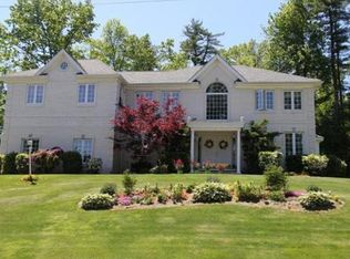 9 Rosecliff Dr, Nashua, NH 03062