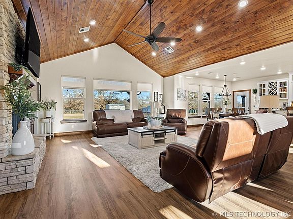 3rd image of 3597 S Half Bank Rd