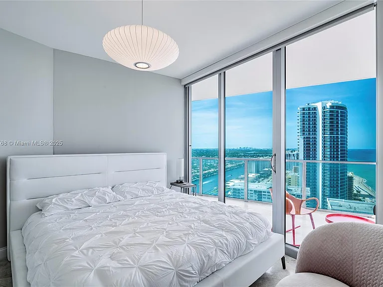 3101 S Ocean Dr — Photo 16