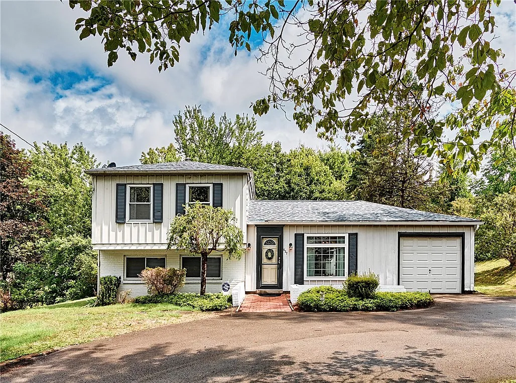 627 Westland Dr photo 1