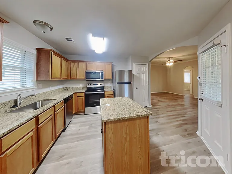 117 Magnolia St — Photo 4