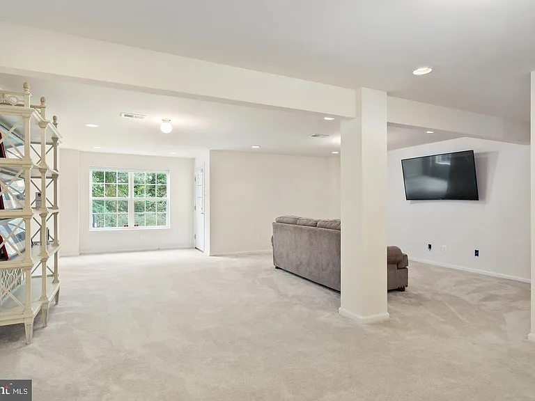 15 Overlook Dr — Photo 25