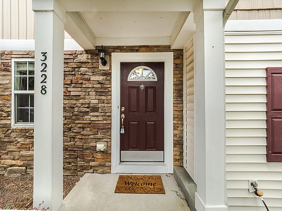 3rd image of 3228 Ivey Wood Ln