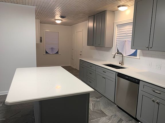5th image of 113 Evelyn Dr