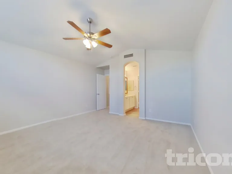 17220 N Wavyleaf Ave — Photo 9