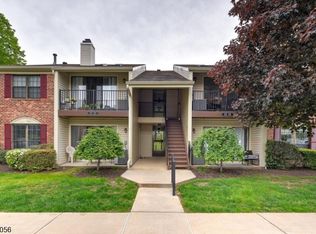 121 Woodward Ln, Basking Ridge, NJ 07920