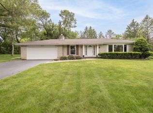 N48W22491 Wedgewood Glen Dr, Sussex, WI 53089