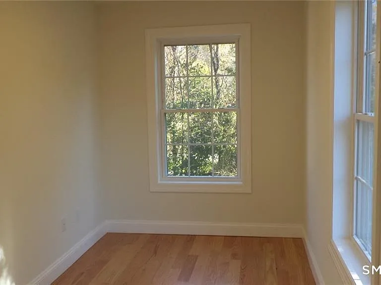 33 Maple Ave #B — Photo 19