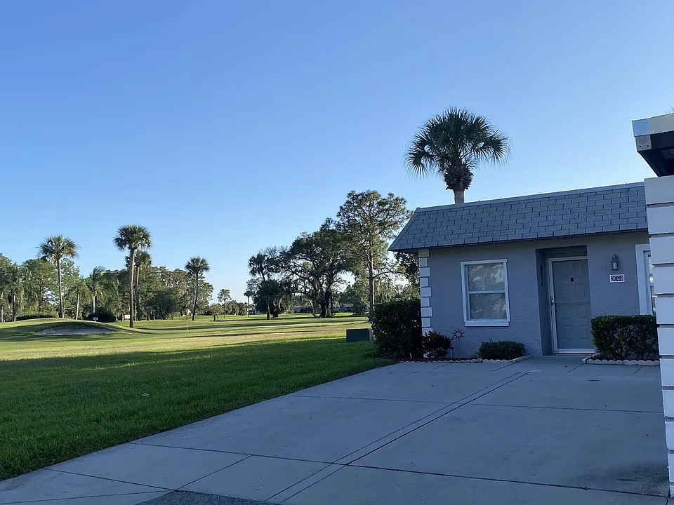 3668 Trophy Blvd #1