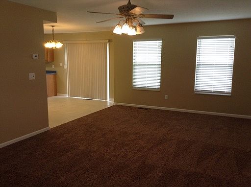 3rd image of 233 Saddle Creek Ln
