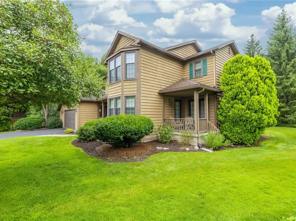 12 Woodruff Gln, Rochester, NY 14624