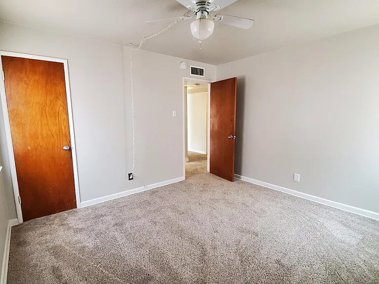 1415 Dewitt Ave — Photo 8