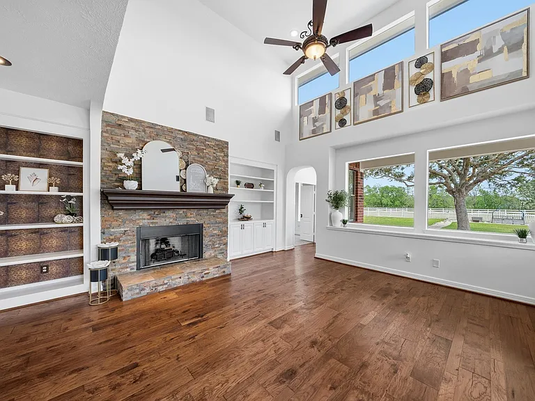 7211 Savannah Glen Ln W — Photo 15