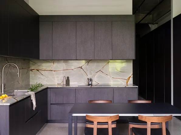 546 Beatty St #205, Vancouver, BC V6B 2L3