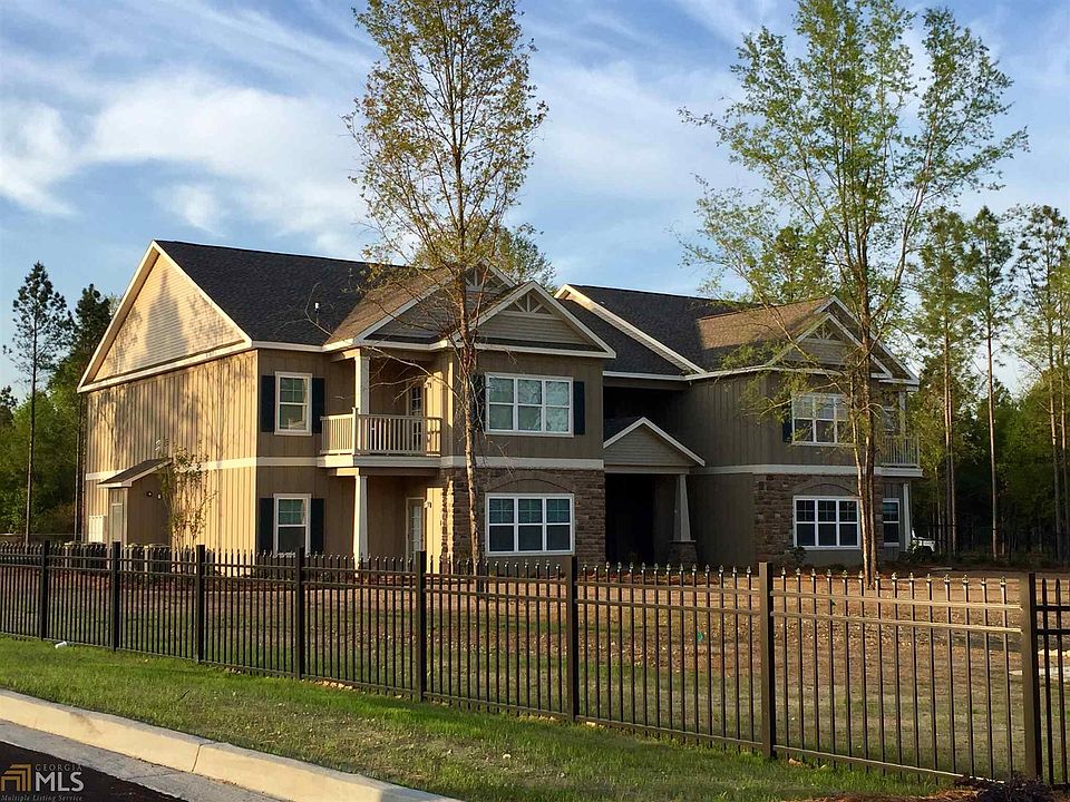 1st image of 75 Woodlawn Dr