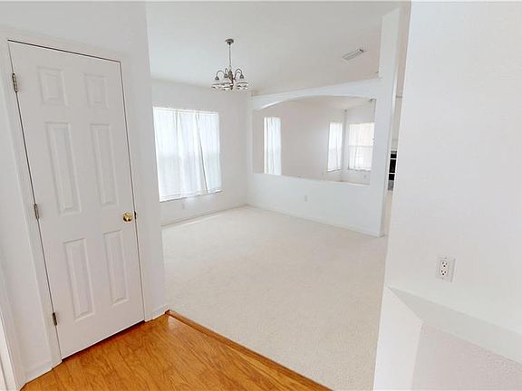 4th image of 18906 Twinberry Dr