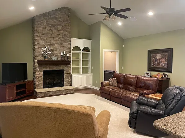 4596 Fairvue Farm Ct, Bowling Green, KY 42104