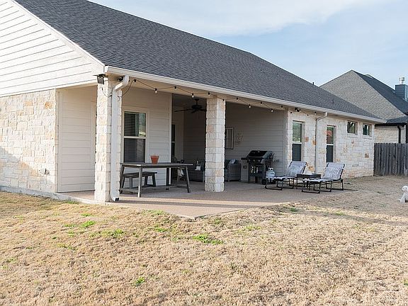 5th image of 848 Gallant Fox Rd