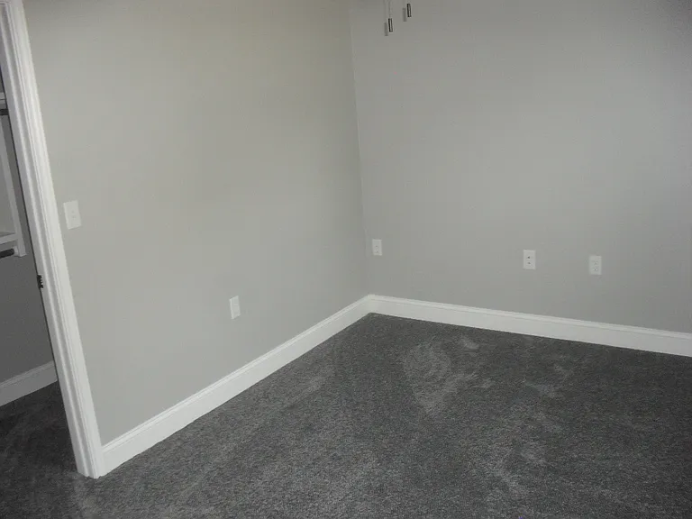 801 W Spruce Ave — Photo 2