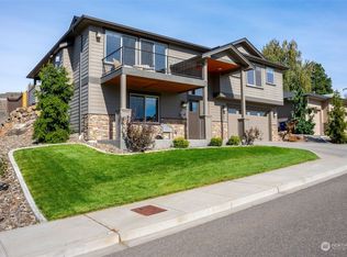 1983 Legendary Ln SE, East Wenatchee, WA