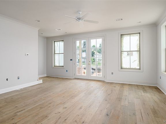 4th image of 1472 23rd Ave