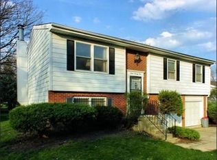 1271 California Ave, Aurora, IL 60506