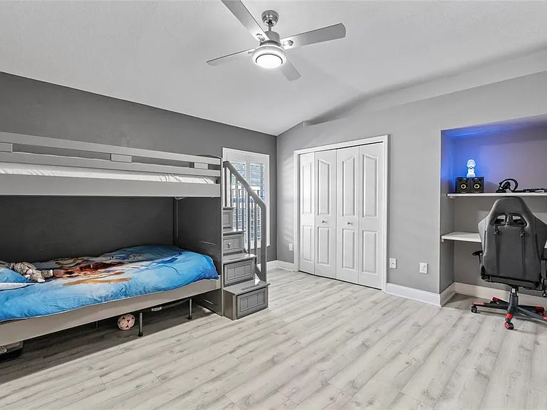 10602 Rochester Way — Photo 18