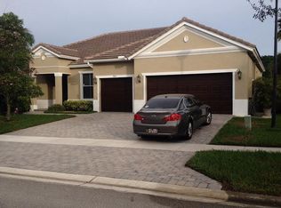 9281 Savannah Estates Dr, Lake Worth, FL 33467