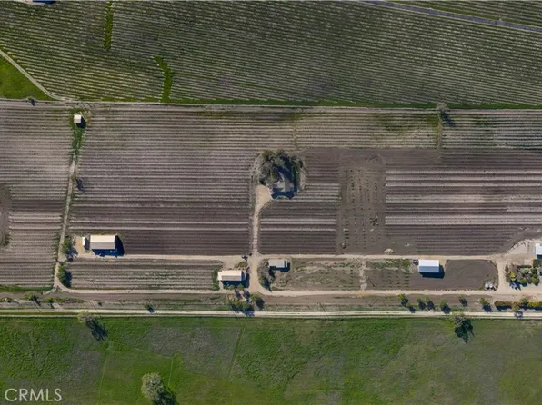 5575 El Pomar Dr, Templeton, CA 93465