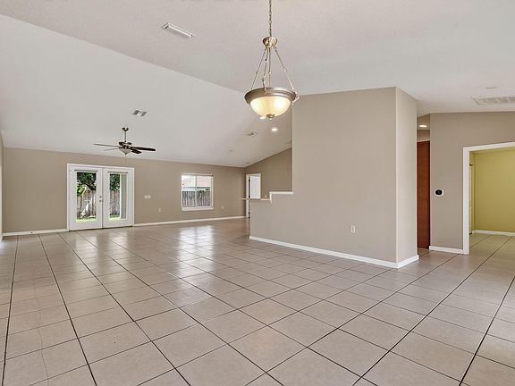 4th image of 1061 SW BENSCHOP Avenue