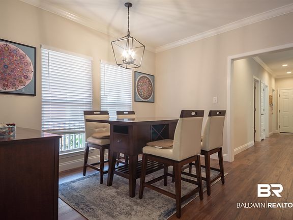 5th image of 1038 Snapdragon Ln