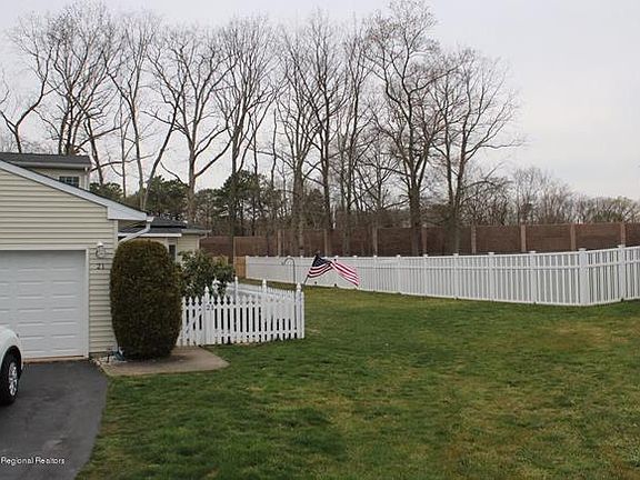 5th image of 21 Cherrywood Cir #121