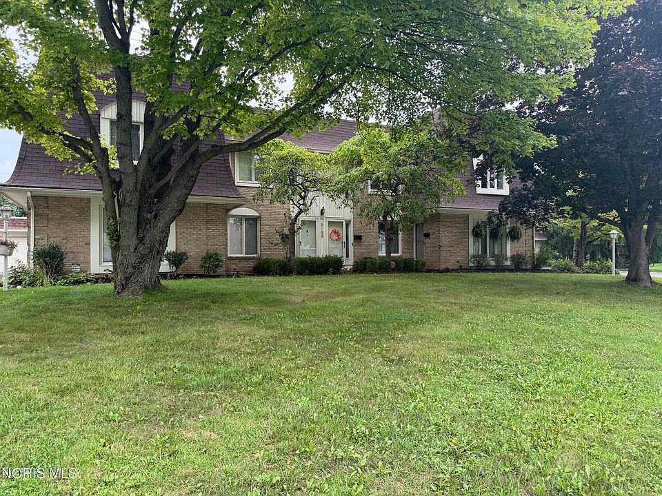 1st image of 5122 Regency Dr APT 2