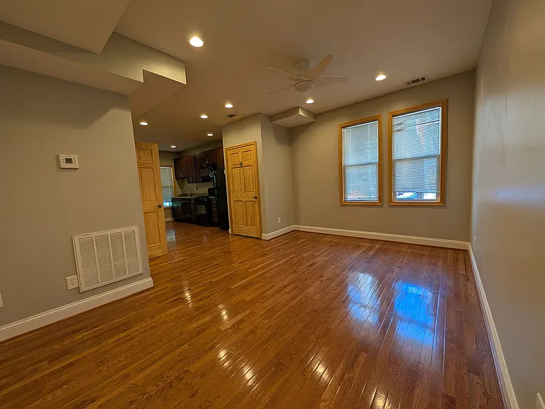 3221 Guilford Ave — Photo 11