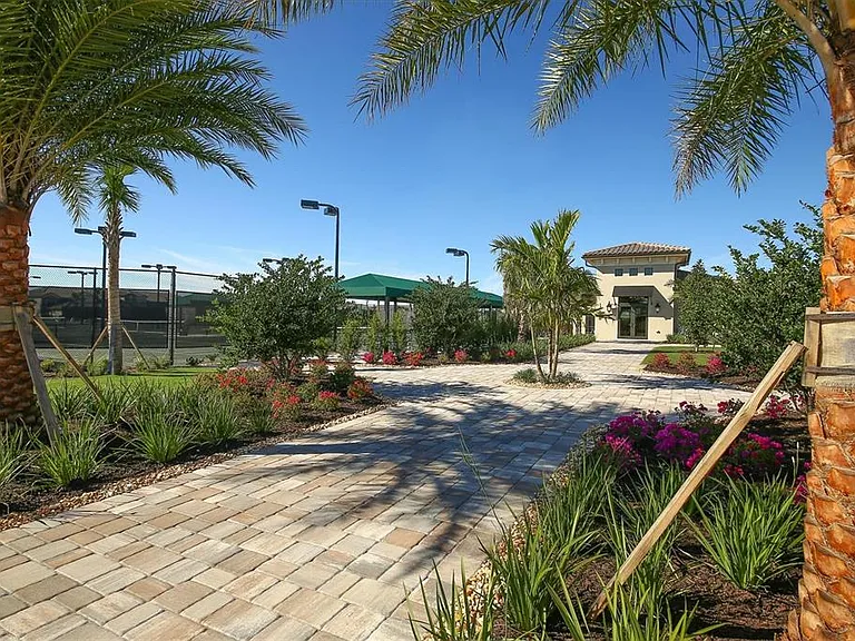 16717 Bwana Pl — Photo 44
