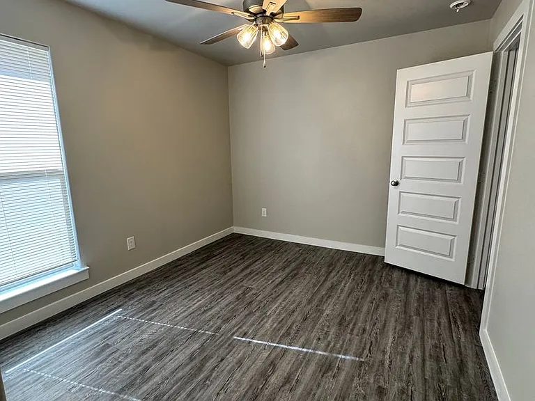 3208 Corpus Ave — Photo 7