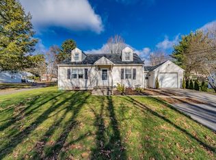 41 Banks Ave, West Springfield, MA 01089