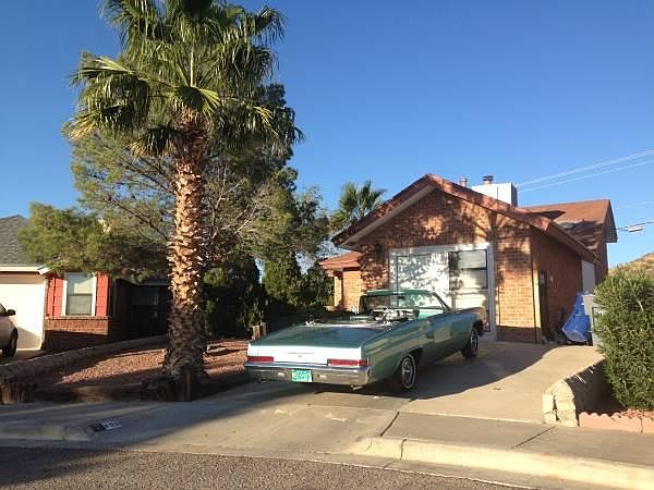 1st image of 895 Melville Ln