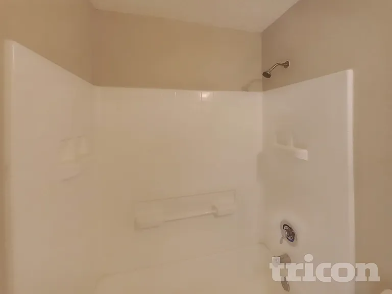1708 Vineridge Ln — Photo 13