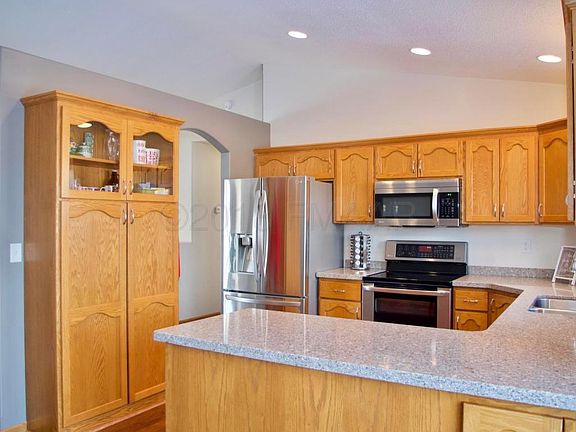 4th image of 846 Homestead Ct