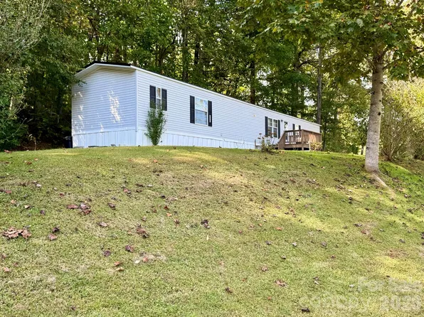 880 G W Whitmire Road, Rosman, NC 28772