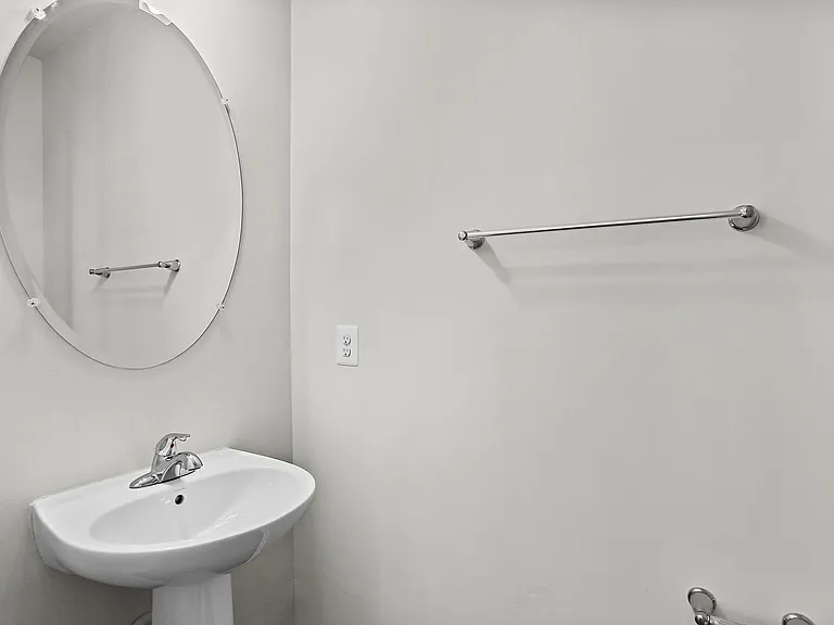 1016 Highpoint Trl — Photo 10