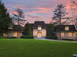 425 Saddle Back Trl, Franklin Lakes, NJ 07417