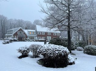 50 Hawk Dr, Bedford, NH 03110